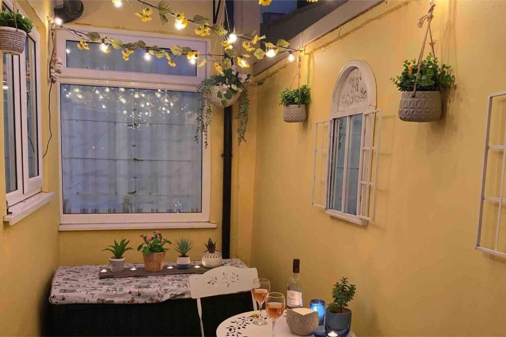 Lilly'S Cottage, Filey, Sleeps 8 外观 照片