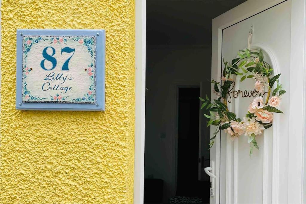 Lilly'S Cottage, Filey, Sleeps 8 外观 照片
